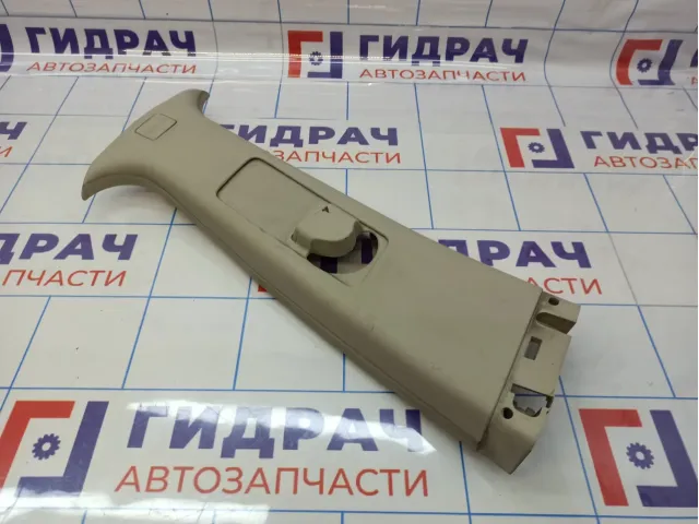 Обшивка стойки средней правой верхняя Land Rover Freelander 2 LR024194