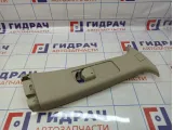 Обшивка стойки средней правой верхняя Land Rover Freelander 2 LR024194