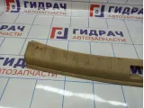 Обшивка багажника на заднюю панель Land Rover Freelander 2 LR002103