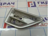 Накладка переднего крыла правого Land Rover Freelander 2 LR001658