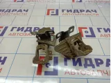 Петли двери багажника Land Rover Freelander 2