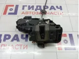 Замок двери передней правой Land Rover Freelander 2 LR011275