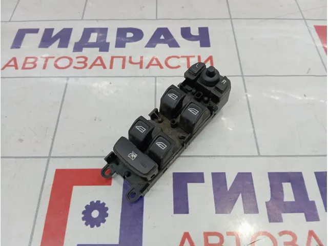 Блок управления стеклоподъемниками Land Rover Freelander 2 LR007401