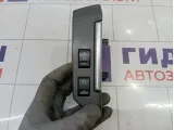 Блок кнопок в рулевое колесо Land Rover Freelander 2 XPD500740