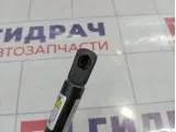 Амортизатор капота Land Rover Freelander 2 LR001773