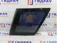 Стекло кузовное глухое правое Land Rover Freelander 2 LR001760
