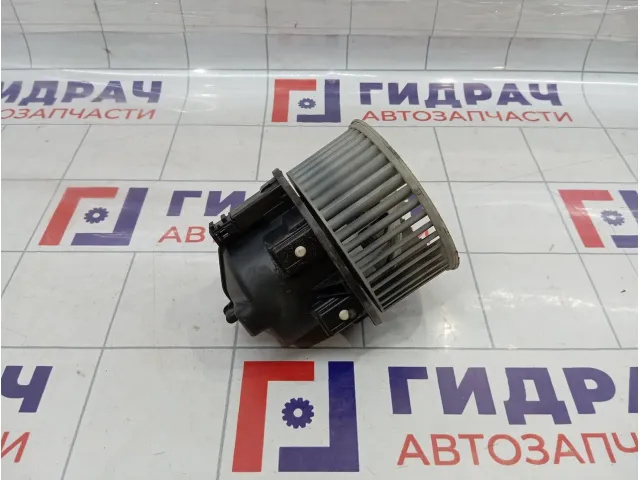 Моторчик отопителя Land Rover Freelander 2 LR016627
