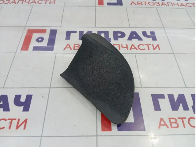 Накладка торпедо правая с торца Land Rover Freelander 2 LR007247