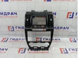 Рамка магнитолы Land Rover Freelander 2 LR007353