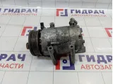 Компрессор кондиционера Land Rover Freelander 2 LR011983