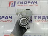 Цилиндр тормозной главный Land Rover Freelander 2 LR007378