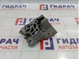 Кронштейн двигателя правый Land Rover Freelander 2 LR001216