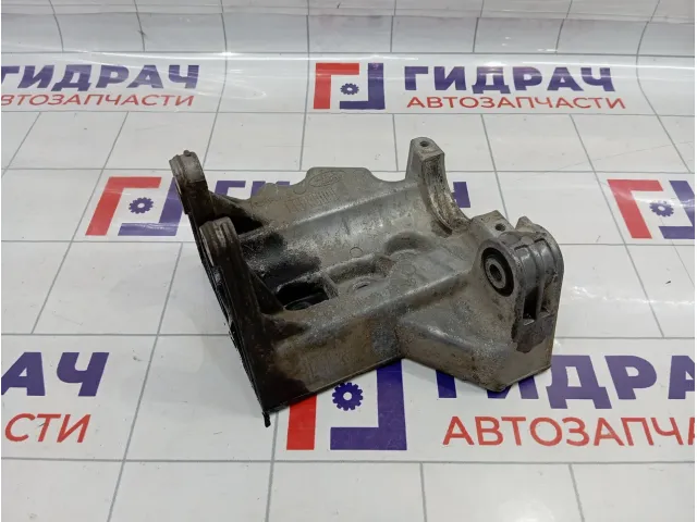 Кронштейн промежуточного вала Land Rover Freelander 2 LR003449