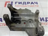 Кронштейн промежуточного вала Land Rover Freelander 2 LR003449