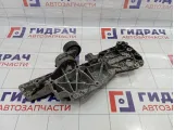Кронштейн генератора Land Rover Freelander 2 LR007753