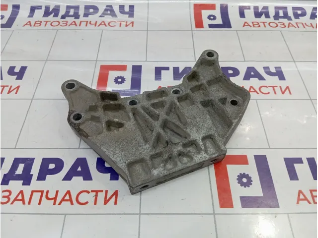 Кронштейн опоры КПП Land Rover Freelander 2 LR023696
