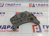 Кронштейн опоры КПП Land Rover Freelander 2 LR023696