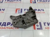 Кронштейн опоры КПП Land Rover Freelander 2 LR023696