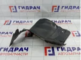 Пыльник двигателя боковой правый Land Rover Freelander 2 LR002317