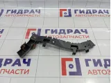 Кронштейн заднего бампера правый Land Rover Freelander 2 LR002167