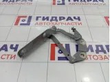 Петля капота левая Land Rover Freelander 2 LR001565