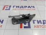 Петля капота правая Land Rover Freelander 2 LR001562