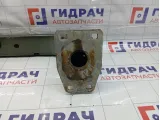 Усилитель переднего бампера Land Rover Freelander 2 LR005532