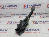 Педаль сцепления Land Rover Freelander 2 LR007635