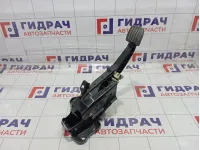 Педаль сцепления Land Rover Freelander 2 LR007635