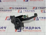 Педаль сцепления Land Rover Freelander 2 LR007635