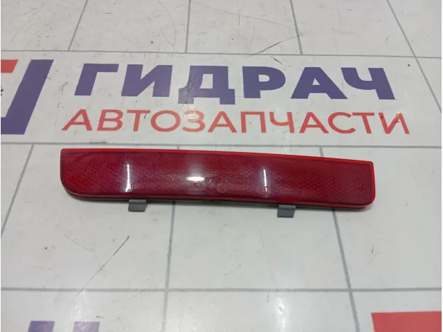 Отражатель в бампер задний левый Land Rover Freelander 2 LR006349