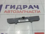 Отражатель в бампер задний правый Land Rover Freelander 2 LR006348