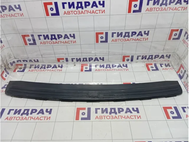 Накладка бампера заднего Land Rover Freelander 2 LR005751