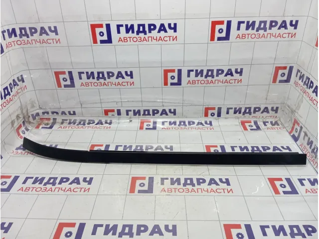 Молдинг крыши передний правый Land Rover Freelander 2 LR006428