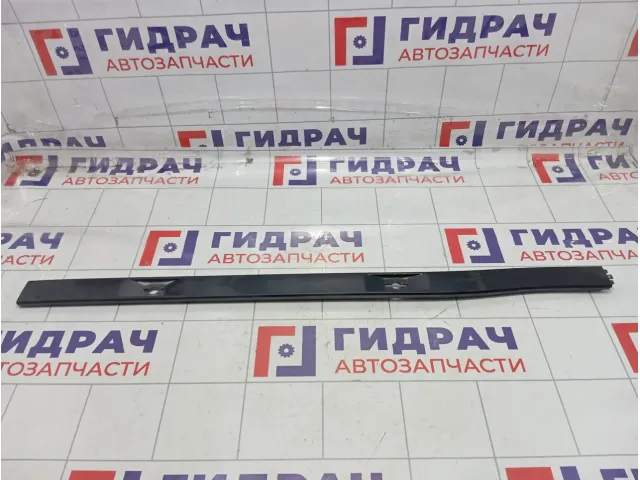 Молдинг крыши задний левый Land Rover Freelander 2 LR001656