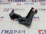 Крепление аккумулятора Land Rover Freelander 2 LR006979