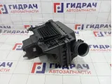 Корпус воздушного фильтра Land Rover Freelander 2 LR006073
