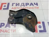 Кронштейн передней балки правый Land Rover Freelander 2 LR006223