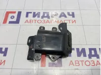 Кронштейн топливного фильтра Land Rover Freelander 2 LR003625