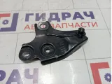 Кронштейн опоры двигателя правой верхней  Land Rover Freelander 2 LR000595