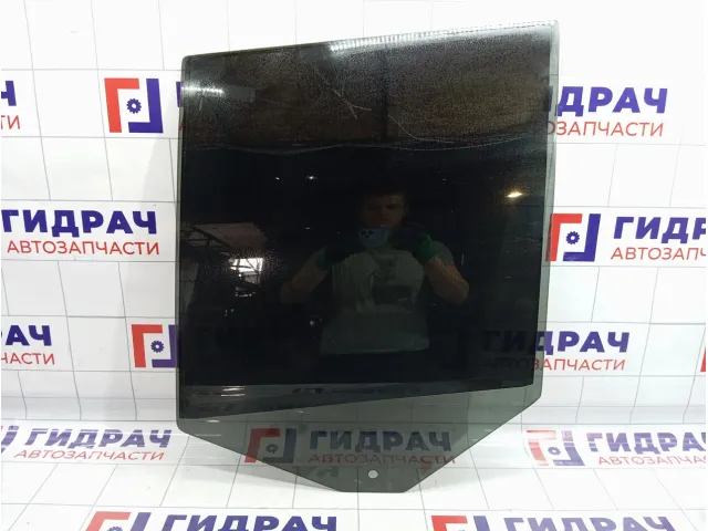 Стекло двери задней левой Land Rover Range Rover (L322) CVB000131