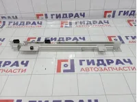 Кронштейн багажника правый Land Rover Range Rover (L322) EPE500520MAC