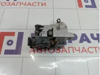 Замок багажника правый Land Rover Range Rover (L322) CWC000120