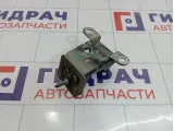 Петля нижней двери багажника Land Rover Range Rover (L322) BMB760080