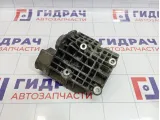 Кронштейн генератора Land Rover Range Rover (L322) YLU500320