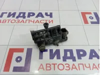 Клапан пневматический передний Land Rover Range Rover (L322) RVH500060