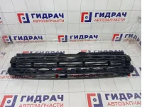 Решетка радиатора Range Rover Evoque LR039820