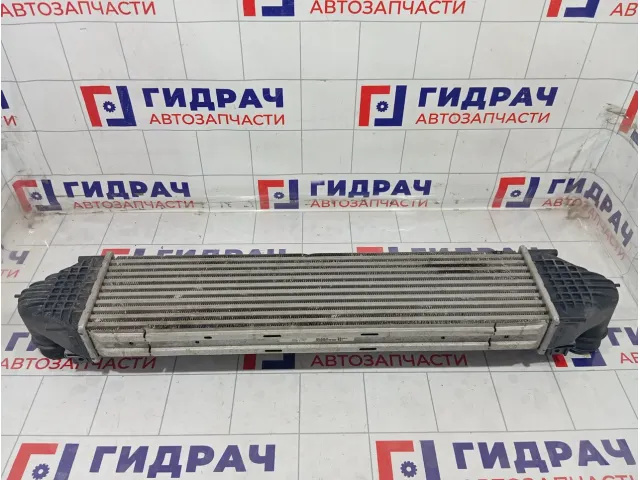 Интеркулер Range Rover Evoque LR031467