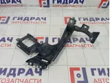 Кронштейн бампера задний левый Range Rover Evoque LR026331