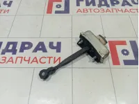 Ограничитель двери задней Range Rover Evoque LR027611